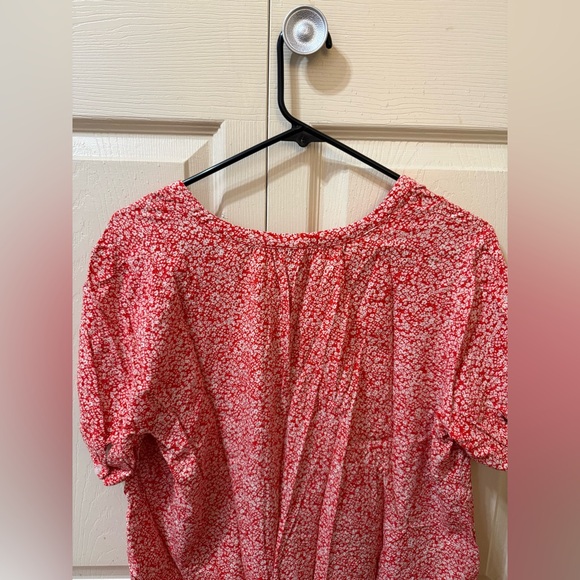 Red Universal Thread button down blouse - Picture 6 of 6